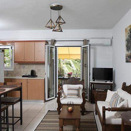 Aegina Town Apartment , With Private Parking Exterior foto