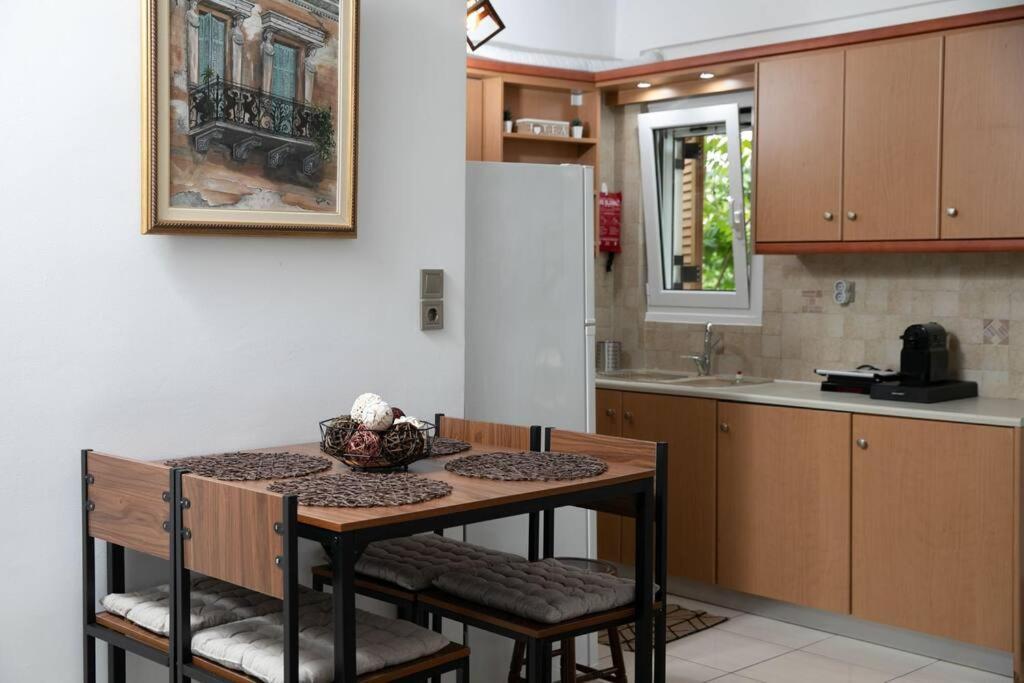Aegina Town Apartment , With Private Parking Exterior foto
